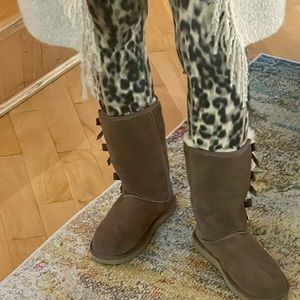Size 9 Koolaburra UGGs in Brown